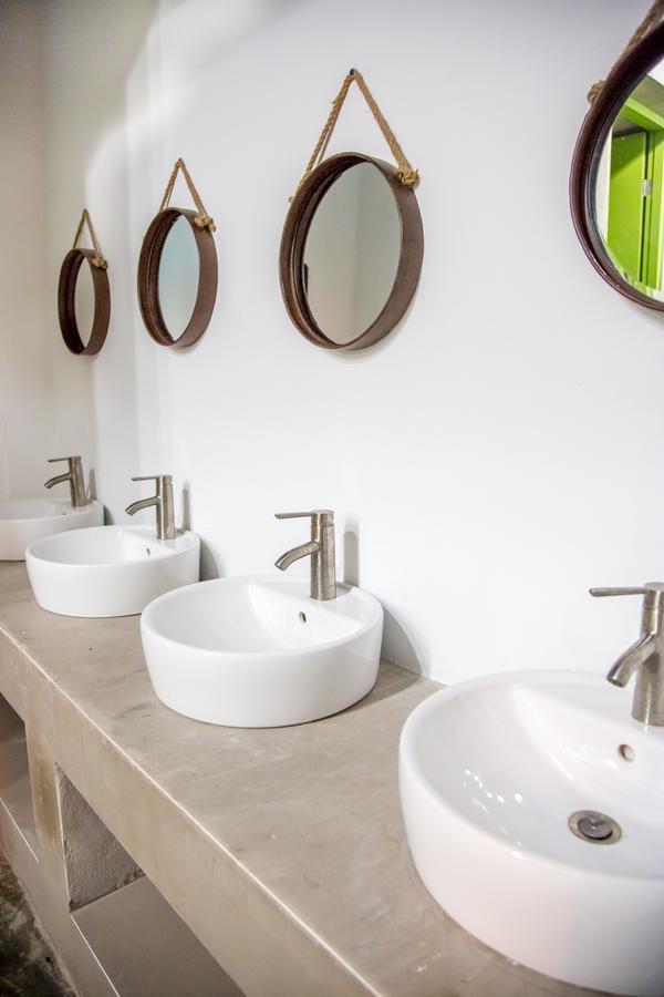 Nomada Urban Beach Hostel- Calle Loiza (Adults Only) 산후안 외부 사진