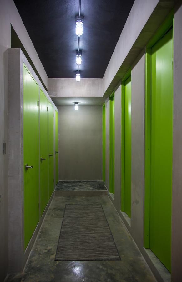 Nomada Urban Beach Hostel- Calle Loiza (Adults Only) 산후안 외부 사진