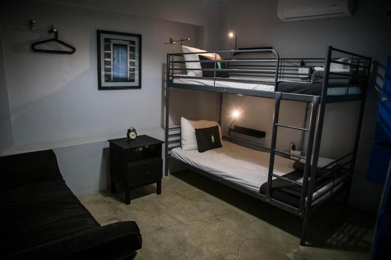 Nomada Urban Beach Hostel- Calle Loiza (Adults Only) 산후안 외부 사진