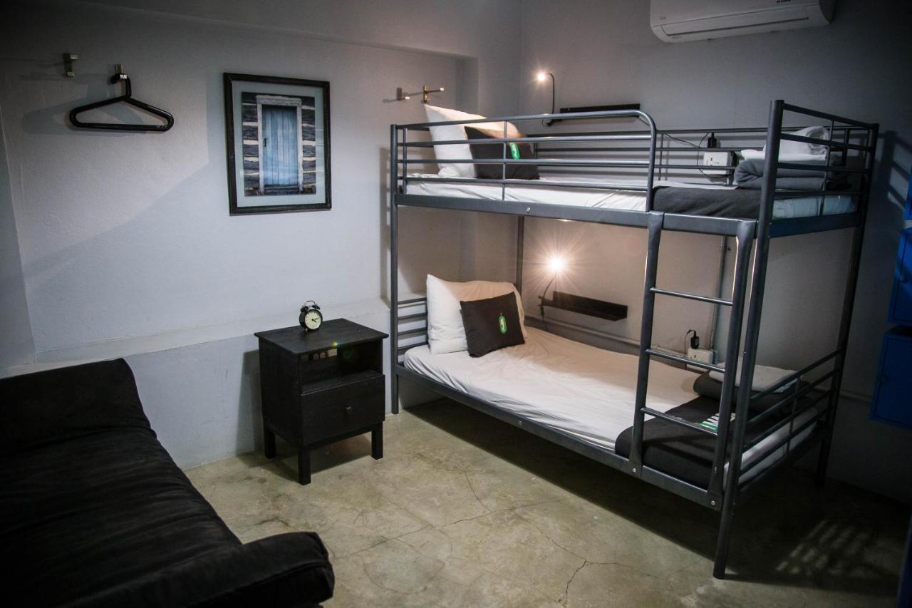 Nomada Urban Beach Hostel- Calle Loiza (Adults Only) 산후안 외부 사진