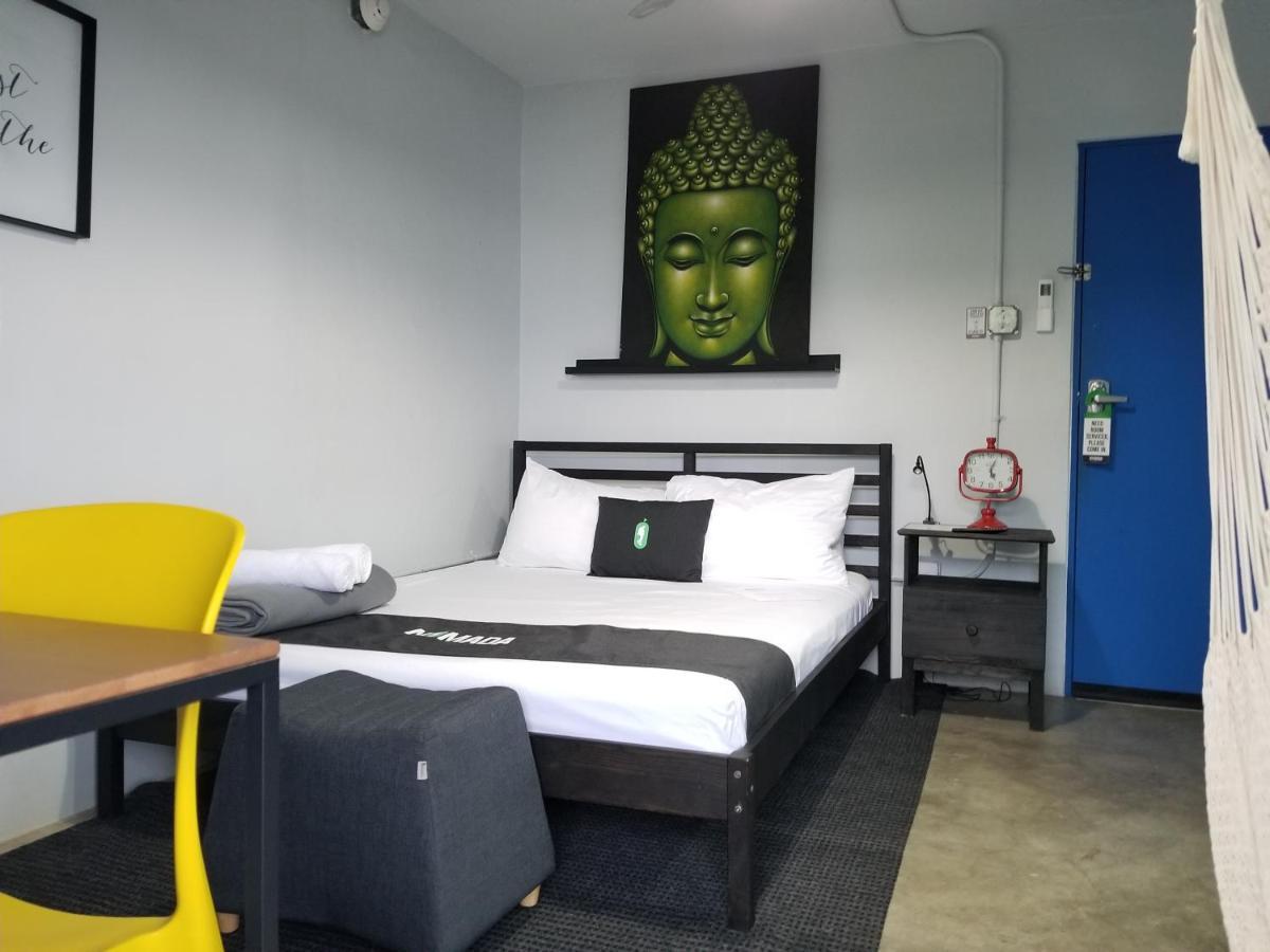 Nomada Urban Beach Hostel- Calle Loiza (Adults Only) 산후안 외부 사진