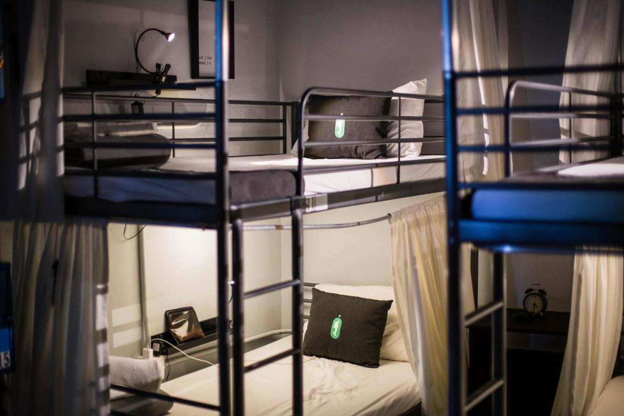 Nomada Urban Beach Hostel- Calle Loiza (Adults Only) 산후안 외부 사진