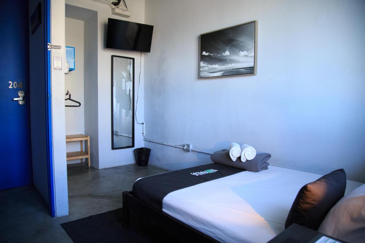 Nomada Urban Beach Hostel- Calle Loiza (Adults Only) 산후안 외부 사진